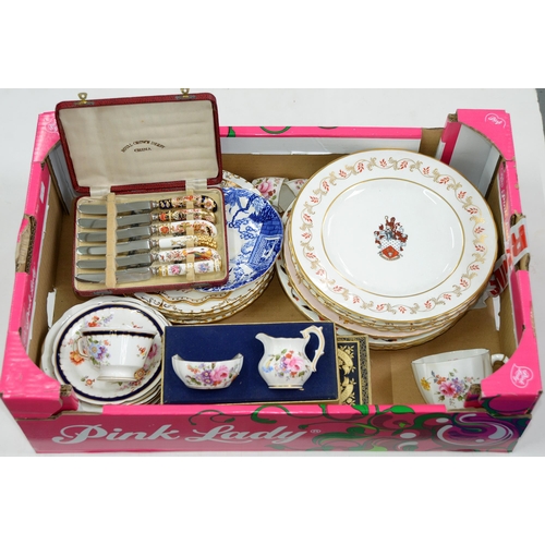 494 - Miscellaneous Royal Crown Derby tea and dinner ware, to include Posies pattern, printed marks... 