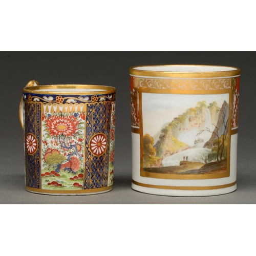 683 - A Chamberlain's Worcester mug, c 1800, decorated with the Rich Queen's Japan pattern, 8.5cm h, ... 