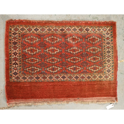 1077 - An antique Yomut turkmen chuval rug, 73 x 103cm