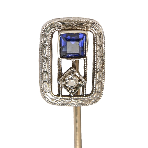 112 - A white gold tie pin, with sapphire and diamond terminal, early 20th c, head 11 x 8mm, indistinct ma... 