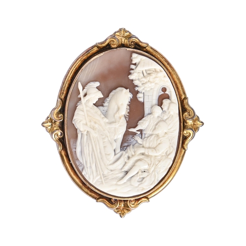 140 - A cameo brooch, 19th c, the oval shell carved with Minerva, giltmetal mount, overall height 63mm... 