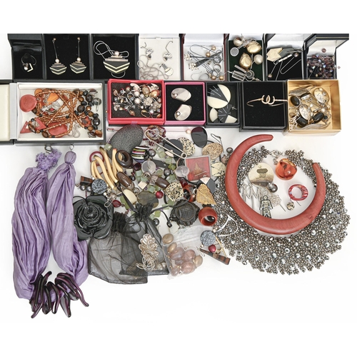 172 - Costume jewellery. A collection of modern and contemporary articles, various materials, many boxed P... 