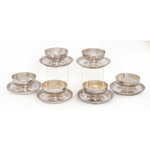 275 - A set of six George V silver grapefruit bowls, 15cm diam, by James Dixon & Sons Ltd, Sheffield 1... 