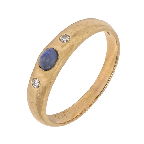 32 - A sapphire and diamond ring, with cabochon sapphire, in gold marked 585, 3.2g, size N... 