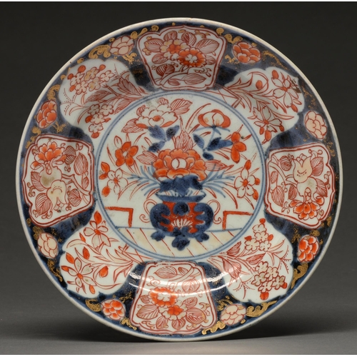 505 - A Japanese Imari dish, Edo period, 18th c, 21.5cm diam