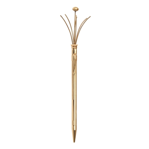 572 - A 9ct gold novelty propelling pencil incorporating a swizzle stick, 11.5cm l, by S J Rose & Son,... 