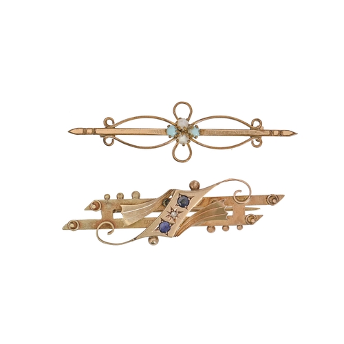 84 - An Edwardian sapphire and diamond bar brooch, in 9ct gold, 47mm l, Chester 1906, 2.7g and another br... 