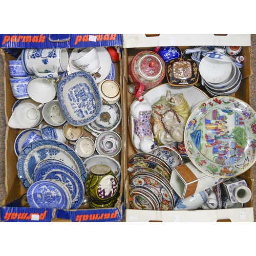 1135 - Miscellaneous Chinese and other ceramics, 19th c and later, including Canton plate, Imari wares, blu... 