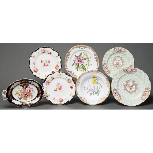 371 - A New Hall dessert dish, c1830, with moulded rim, painted with a spray of flowers, 28.5cm diam, a Sp... 