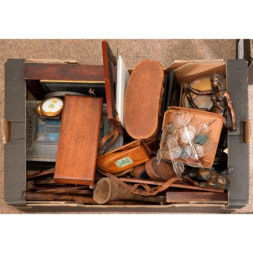 581 - Miscellaneous bygones, 19th c and later, to include a pair of binoculars in leather case, a pair of ... 