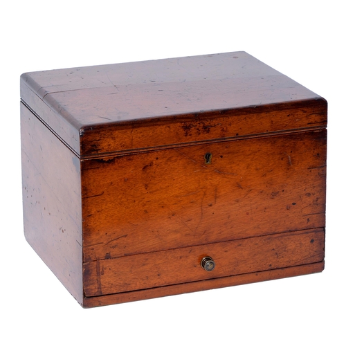 678 - A Victorian mahogany stationery box, 22cm h