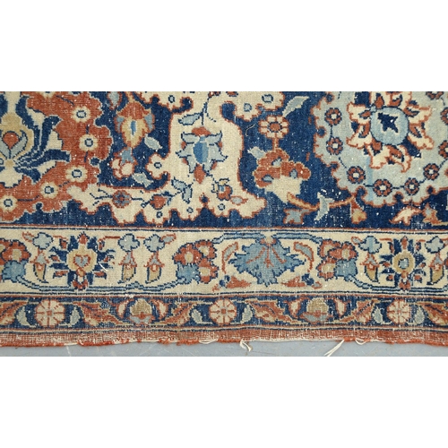 946 - A North West Persian carpet, 264 x 364cm