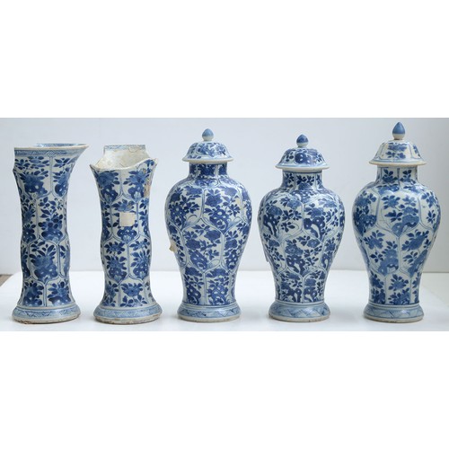 436C - A Chinese blue and white five-piece garniture from the Vung Tau Cargo, Kangxi, c1690, comprisin... 