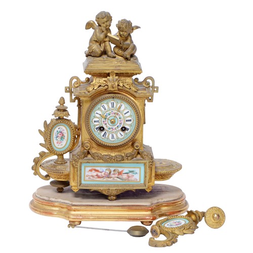 410 - A French porcelain mounted giltmetal mantle clock, 19th c, the movement and case inscribed Brevet, 3... 