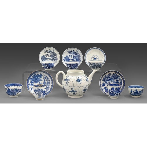 17 - Miscellaneous Worcester teaware, late 18th c, transfer printed in underglaze blue and a teapot paint... 