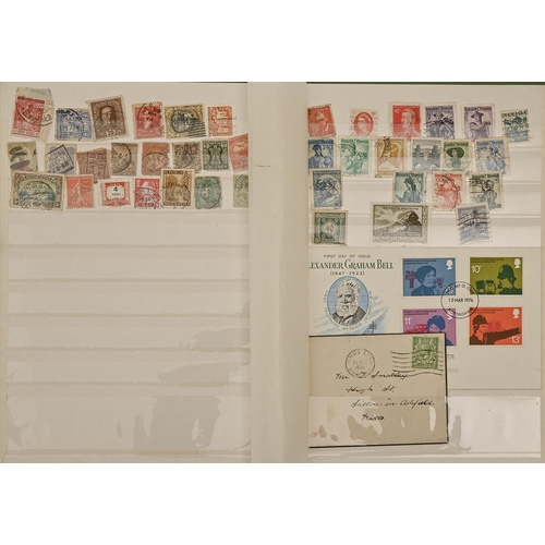 221 - Postage stamps. A collection of Great Britain, Commonwealth and world stamps, mint and used, in albu... 