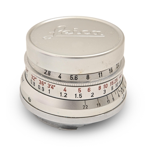 259 - A Leitz Summaron f2.8 35mm lens, Leica M mount, chrome, serial No 2240788, lens cap, maker’s box and... 