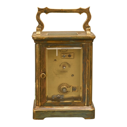 370 - A French brass carriage timepiece, with platform lever escapement, 11cm h excluding handle, key... 