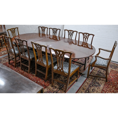 639 - A set of ten mahogany dining chairs, first half 20th c, the set including a pair of elbow chairs, 95... 