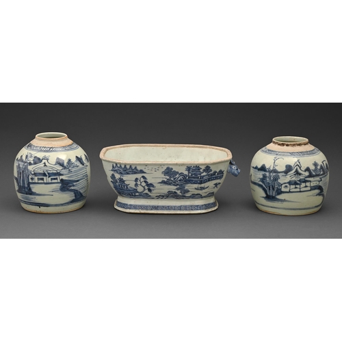 67 - A Chinese blue and white porcelain tureen, Qianlong period, 31cm diam and two Chinese blue and white... 