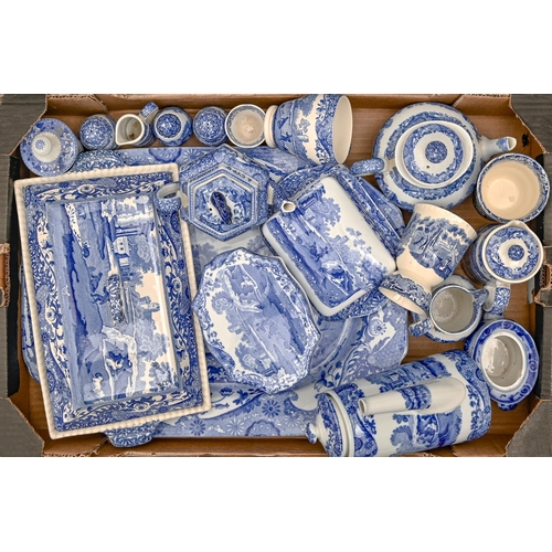 384 - Miscellaneous Victorian blue printed earthenware, to include Copeland Spode Italian ware, various si... 