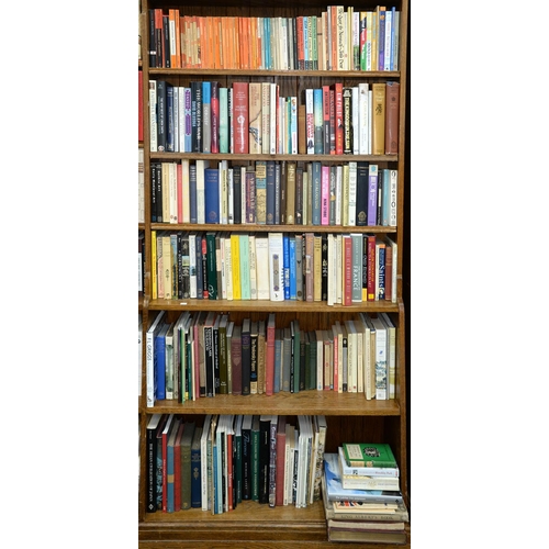 641 - Books. Six shelves of general stock, early 20th c and later, some art history and architecture, firs... 