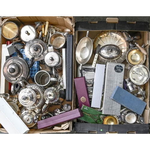 348 - Miscellaneous plated ware, early 20th c and later, including a pair of entree dish and covers, mahog... 