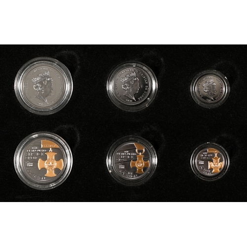 372 - Gold coins. Tristan da Cunha 2018 Armistice Centenary commemorative proof Sovereign, Half Sovereign ... 