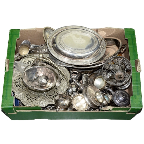 322 - Miscellaneous plated ware, to include a decorative French pedestal sugar bowl, lacks glass liner, en... 