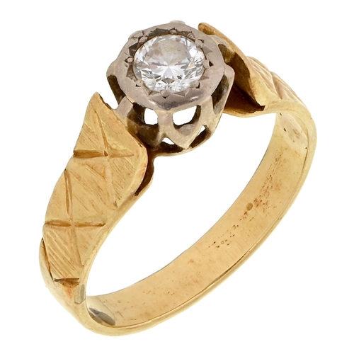 73 - A diamond ring, in gold, marked 18ct, 3.4g, size I