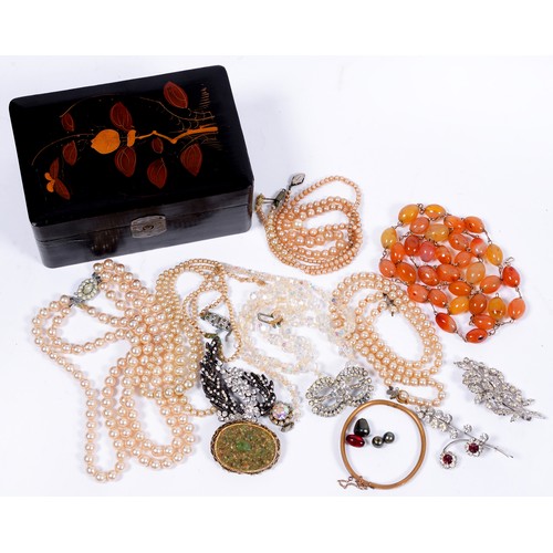 123 - Miscellaneous costume jewellery, including silver articles, Victorian and later