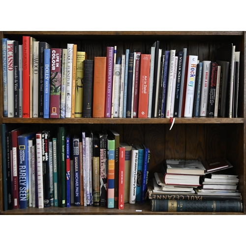 582 - Books. Eighteen shelves of general stock, early 20th c and later, including Pratchett (Terry), Lords... 