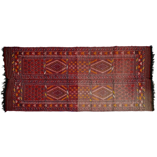 Lot 738       