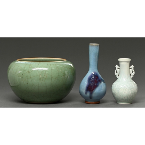 307 - A Chinese flambé glazed stoneware bottle vase, 20th c, 20.5cm h, a contemporary Chinese porcelain ce... 