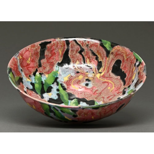 312 - Studio Pottery. Janice Tchalenko (1942-2018) - Bowl, thrown stoneware decorated with a stylised flor... 