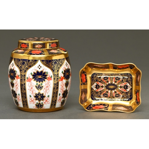 321 - A Royal Crown Derby Imari pattern ginger jar and cover and pin dish, 1987 and 1990, 11cm h and small... 