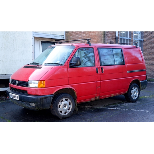 192 - Motor Car. Volkswagen Transporter TDI SWB van/side windows LGV, 2461 cc diesel engine, manual transm... 