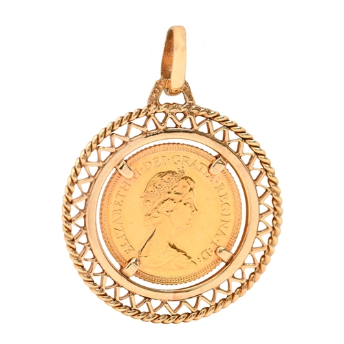 104 - Gold coin. Half Sovereign 1980, in 9ct gold pendant, 7.8g