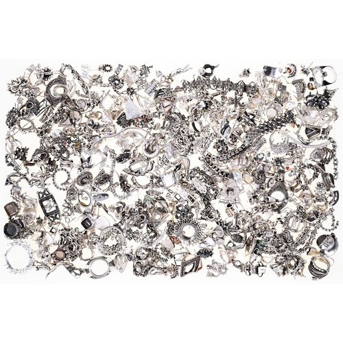 86 - Miscellaneous silver jewellery, approx 42oz 5dwt