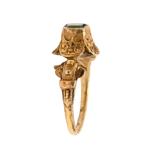 43A - A Spanish emerald and silver gilt finger ring, 16th c, the cut cornered and step cut emerald in a qu... 