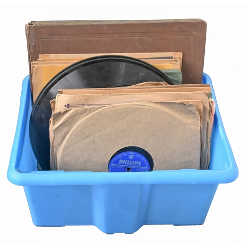 568 - An Academy gramophone, early 20th c, in mahogany case with carved scrolling legs, the inside of the ... 