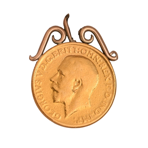 92 - Gold coin. Edward VII, Sovereign 1912, mounted, 8.5gNO BUYER'S PREMIUM ON THIS LOT... 