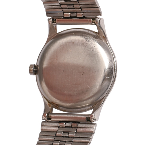 22 - An Omega stainless steel gentleman's wristwatch, movement No 11488450, 3.2cm diam