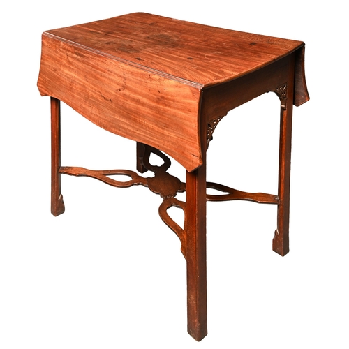 681 - A Victorian mahogany Pembroke table, with pierced stretcher base, 70cm h; 76 x 87cm