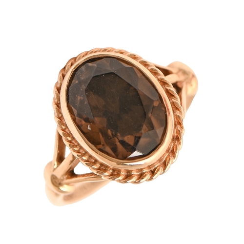 3 - A cognac citrine ring, in 9ct gold, London 1968, 3.8g, size P