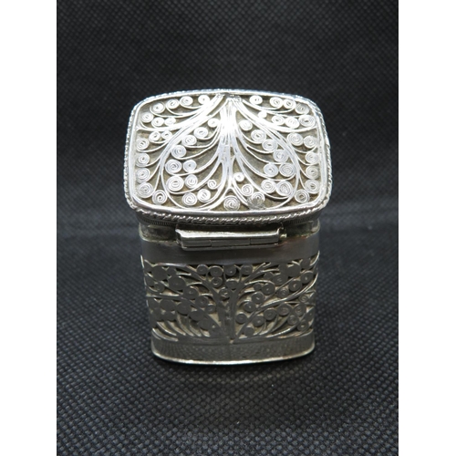 20 - Dutch silver HM filigree snuff box 60g in weight