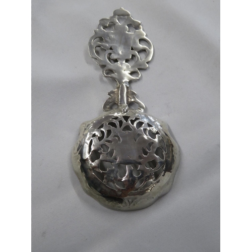 205 - Chester 1908 sugar sifter 44g