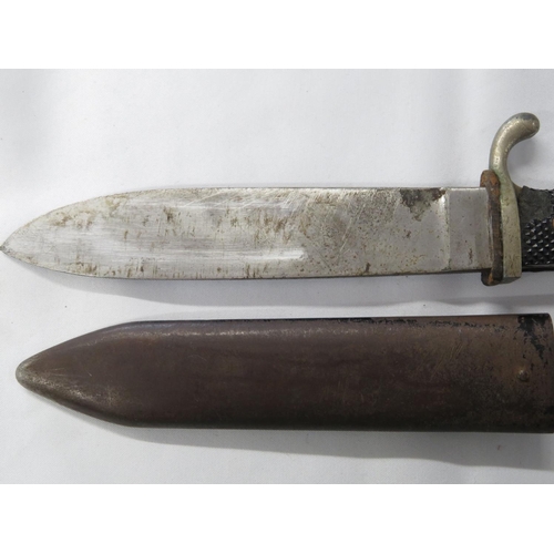 217 - Hitler Youth dagger with metal and leather sheath RZM7/68 maker - slight damage to handle - see phot... 