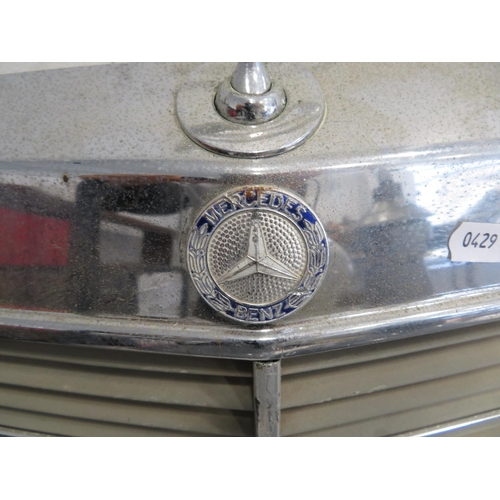 292 - Chrome Mercedes radiator cover