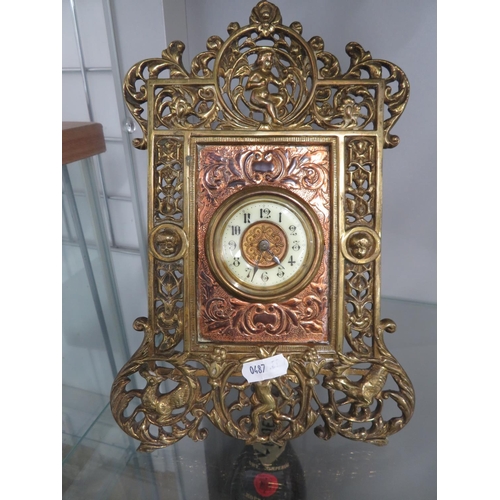 291 - Victorian brass mantle clock